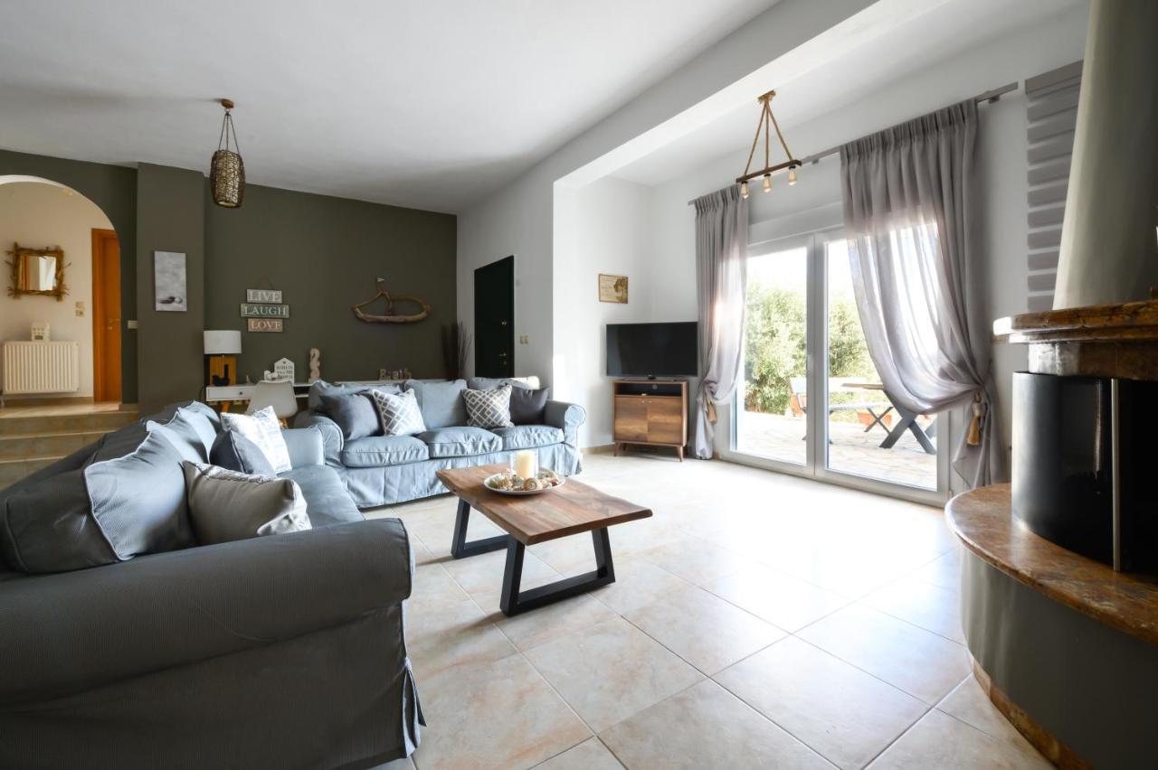 Kastri Treehouse Apartment นิกิติ ภายนอก รูปภาพ